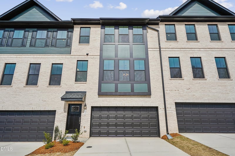 131 Midtown Rows Way #14, Fuquay Varina, NC 27526