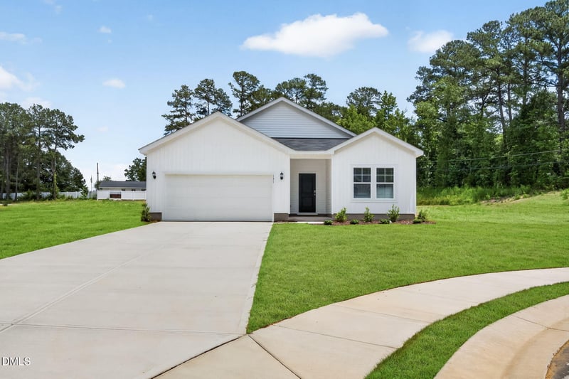 131 Muscovy Dr, Four Oaks, NC 27524