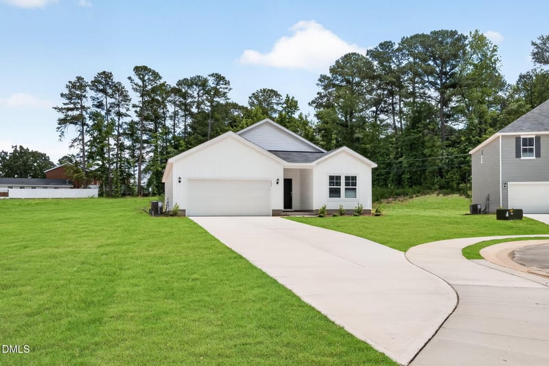 131 Muscovy Dr, Four Oaks, NC 27524