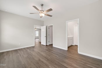 131 Muscovy Dr, Four Oaks, NC 27524