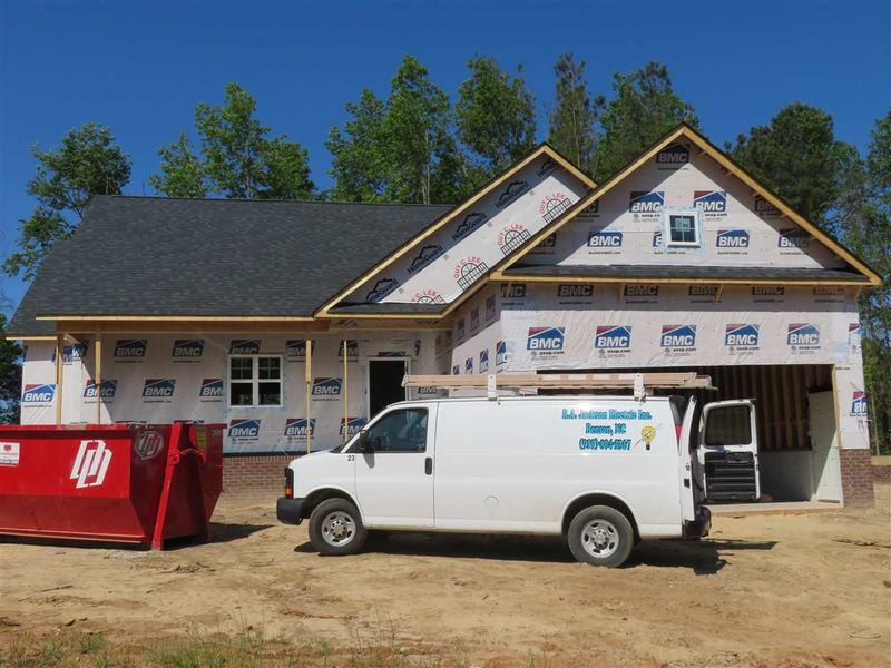 131 Poplar Dr, Clayton, NC 27520