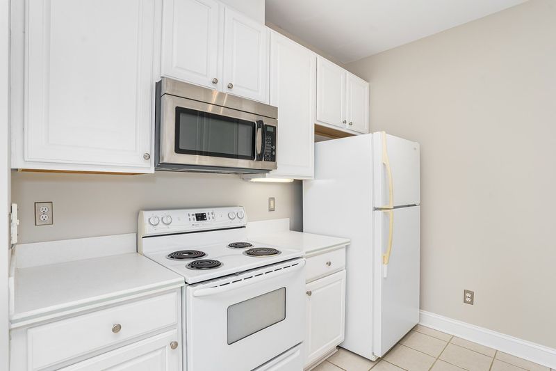 131 Providence Glen #131, Chapel Hill, NC 27514