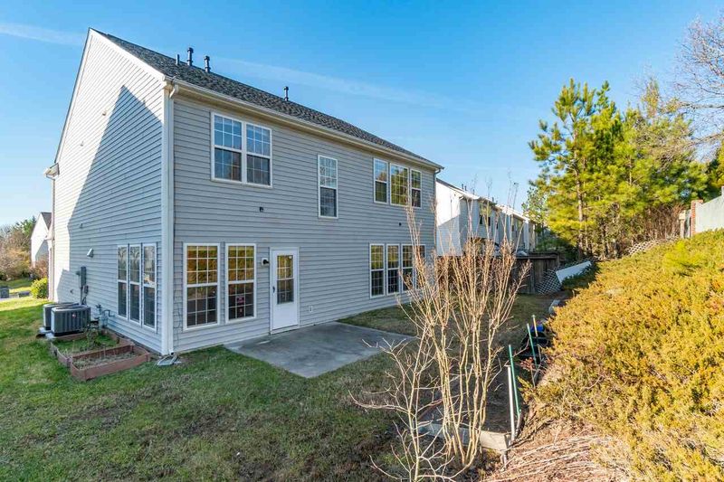 131 Shadow Mountain Ln, Morrisville, NC 27560