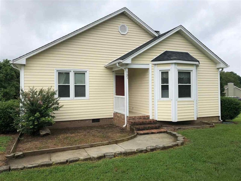 131 Shady Meadows Ln, Clayton, NC 27520