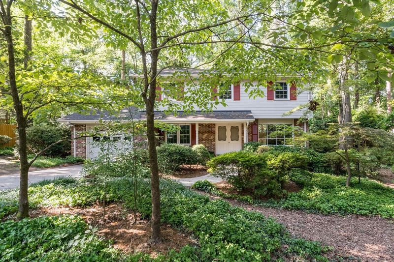 131 Shirley Dr, Cary, NC 27511