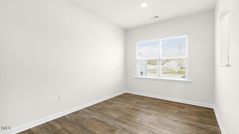 131 Starlight St, Sanford, NC 27330