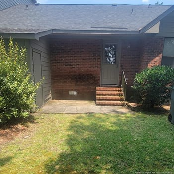 131 Villa Dr, Fayetteville, NC 28311