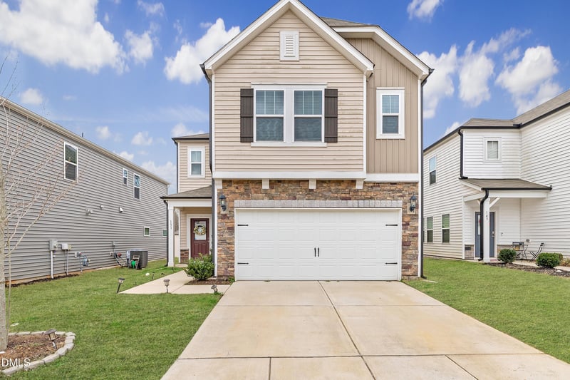 131 White Ash Dr, Clayton, NC 27527