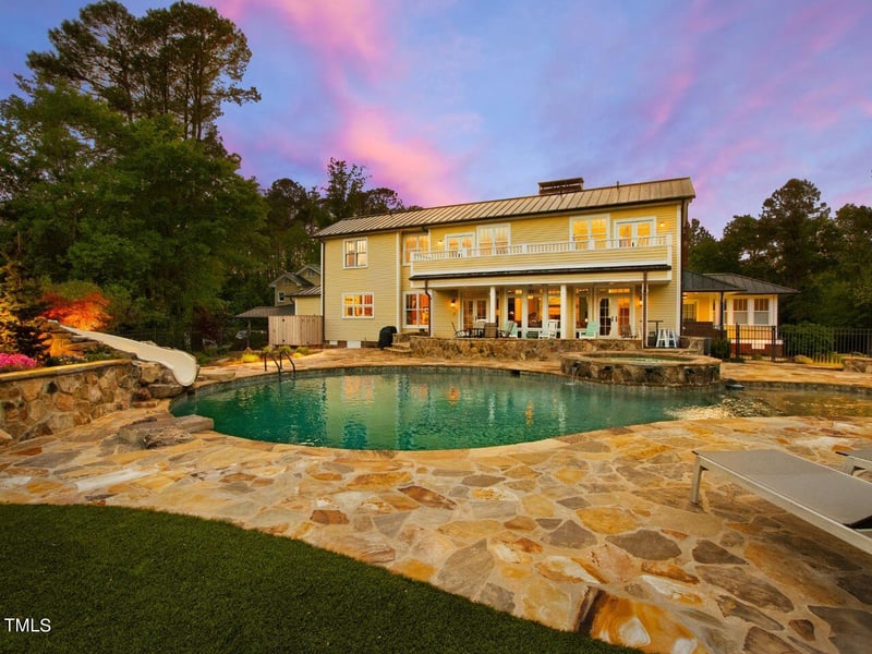 131 Winsome Ln, Chapel Hill, NC 27516