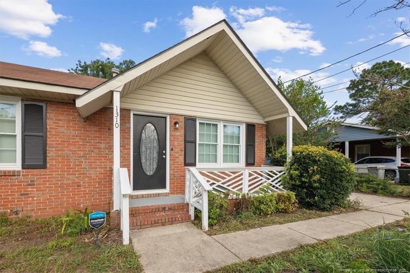 1310 Camelot Dr, Fayetteville, NC 28304