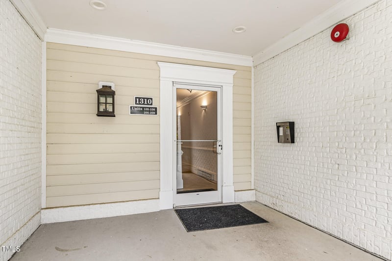 1310 Durlain Dr #107, Raleigh, NC 27614