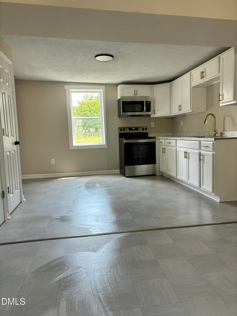 1310 Oakwood Ave, Raleigh, NC 27610