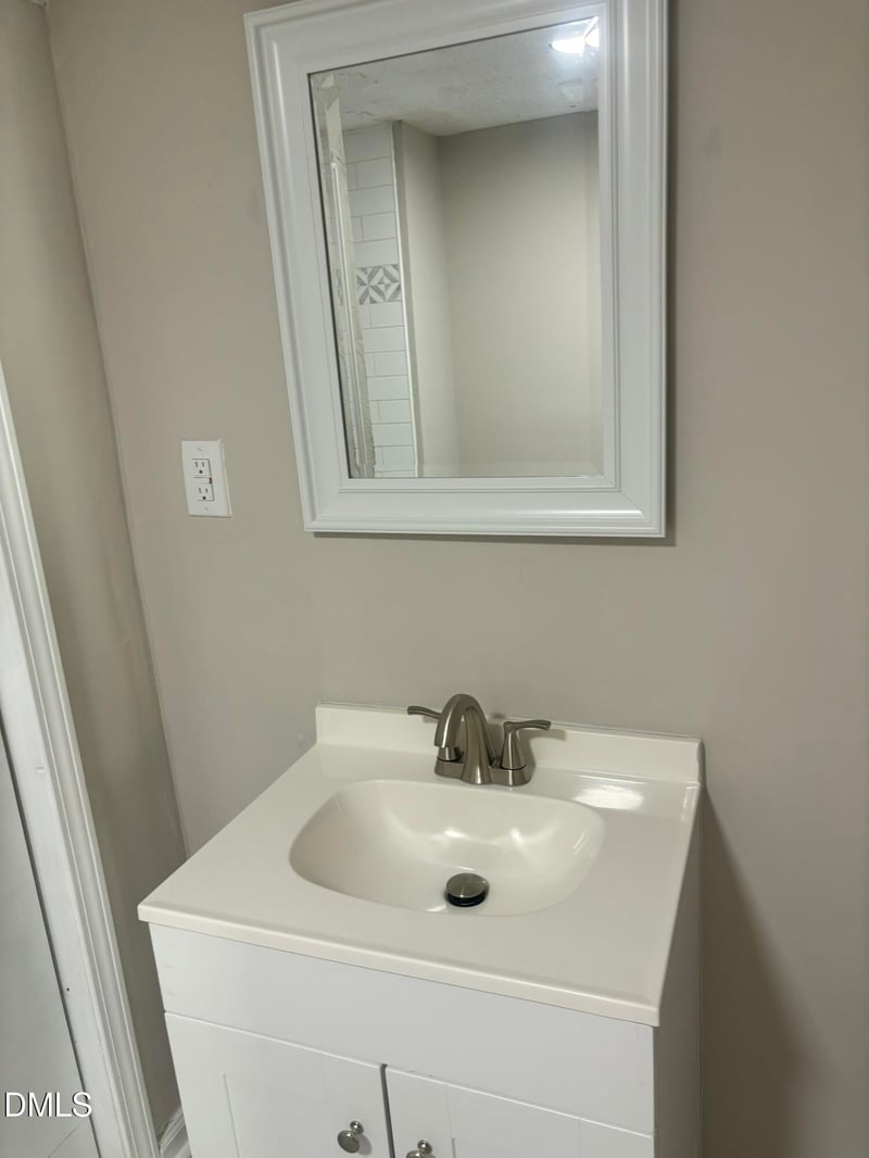 1310 Oakwood Ave, Raleigh, NC 27610