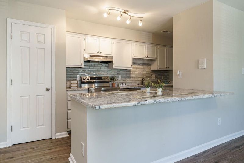 1310 Park Glen Dr #201, Raleigh, NC 27610