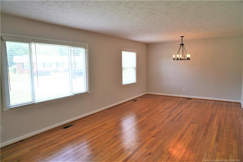 1311 Berkshire Rd, Fayetteville, NC 28304
