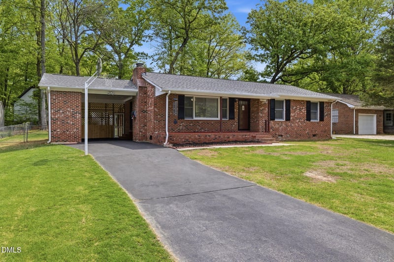 1311 Brucemont Dr, Garner, NC 27529