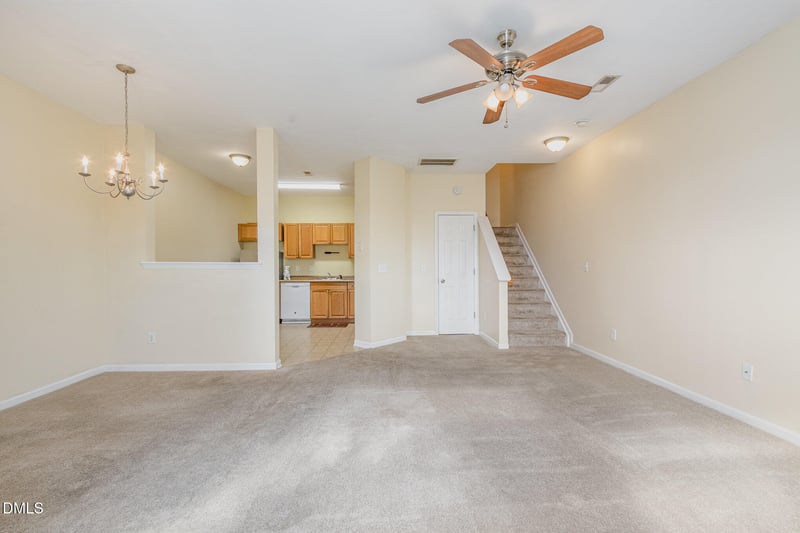 1311 Canyon Rock Ct #U105, Raleigh, NC 27610