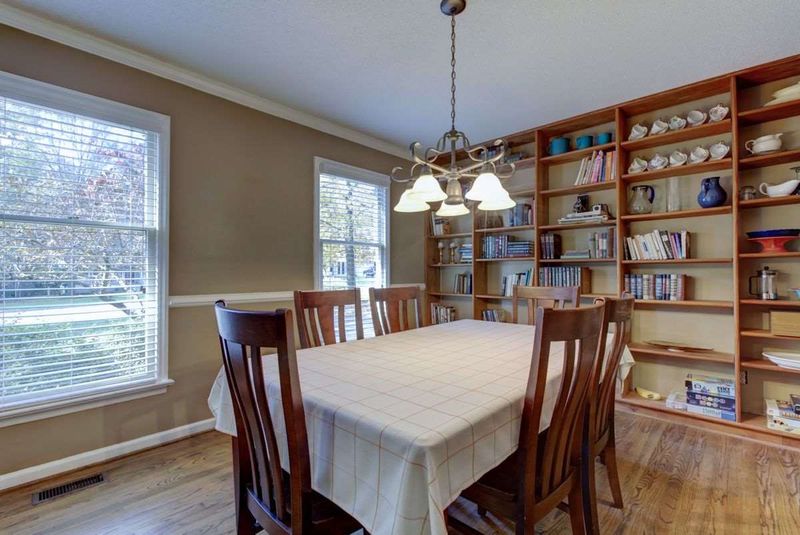 1311 Chimney Hill Dr, Apex, NC 27502