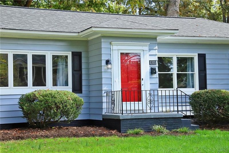 1311 W Davis St, Burlington, NC 27215
