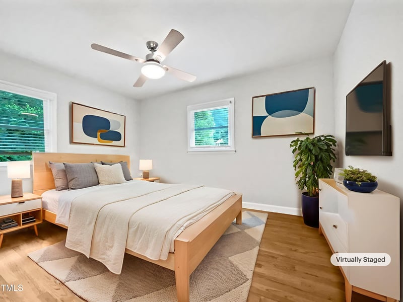 1311 Meadow Ln, Chapel Hill, NC 27516