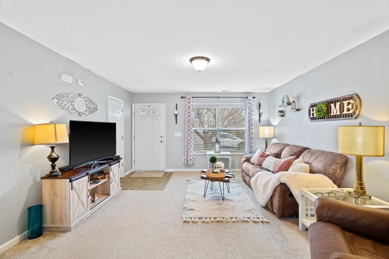 1311 Silver Dr, Mebane, NC 27302
