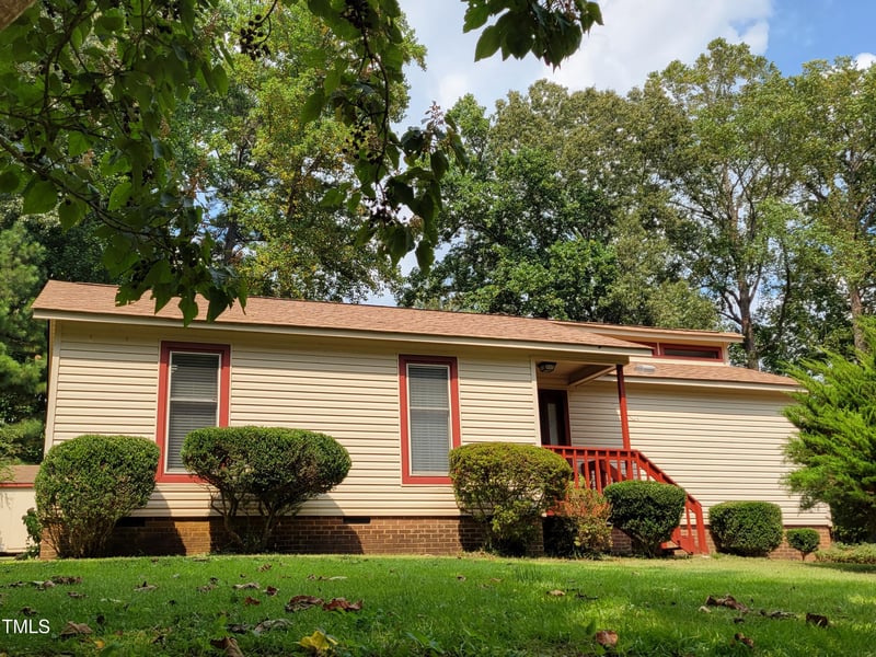 1312 Glenn Ct, Sanford, NC 27332