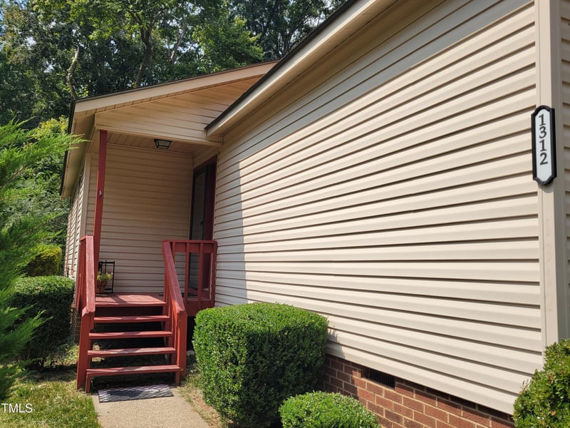 1312 Glenn Ct, Sanford, NC 27332