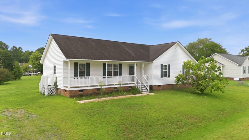 1312 Greenbranch Ln, Raleigh, NC 27603