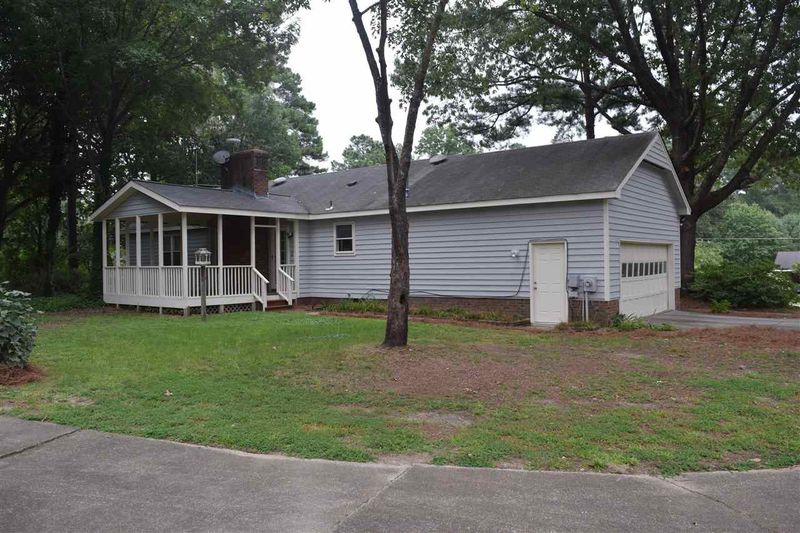 1312 Hickory Hollow Ln, Raleigh, NC 27610