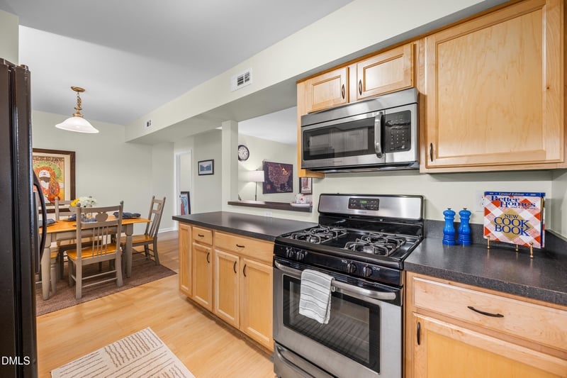 1312 Hillbrow Ln, Raleigh, NC 27615