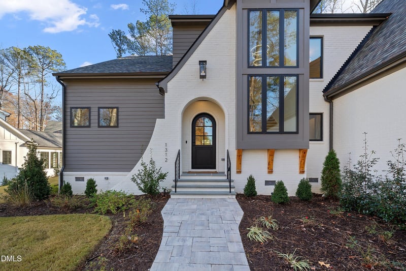 1312 Hunting Ridge Rd, Raleigh, NC 27615