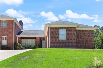 1312 Longleaf Dr, Fayetteville, NC 28305