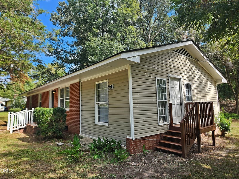 1312 Parks Village Rd, Zebulon, NC 27597