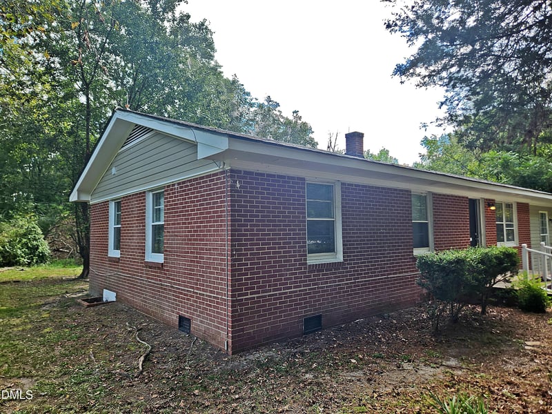 1312 Parks Village Rd, Zebulon, NC 27597