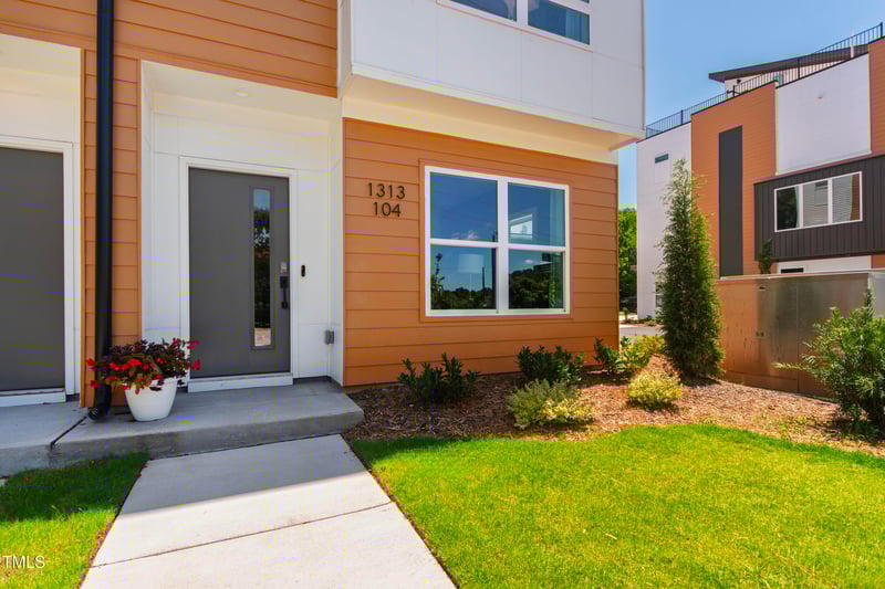 1313 Garner Rd #101, Raleigh, NC 27610