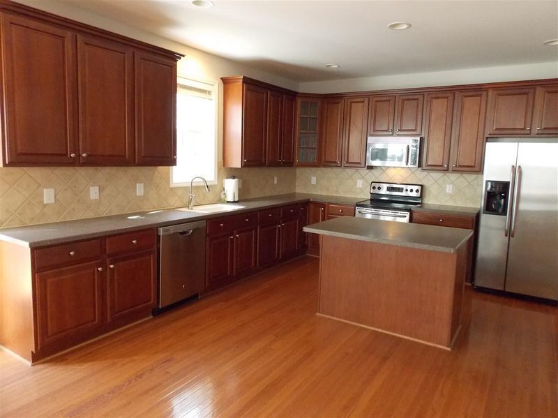 1313 Lindenberg Sq, Wake Forest, NC 27587