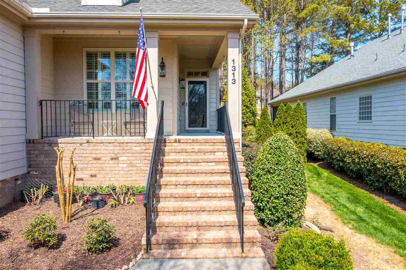 1313 Vanagrif Ct, Wake Forest, NC 27587