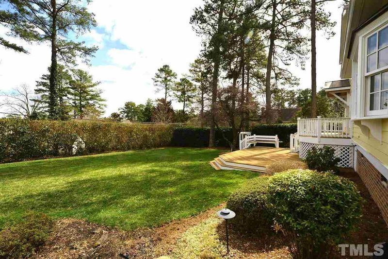 1314 Canterbury Rd, Raleigh, NC 27608
