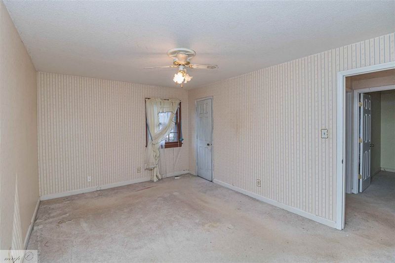 1314 Claymore Dr, Garner, NC 27529