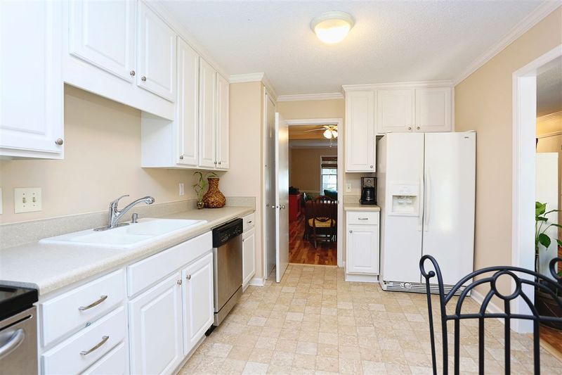 1314 Garden Crest Cir, Raleigh, NC 27609