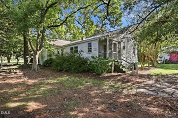 1314 Harper House Rd, Four Oaks, NC 27524