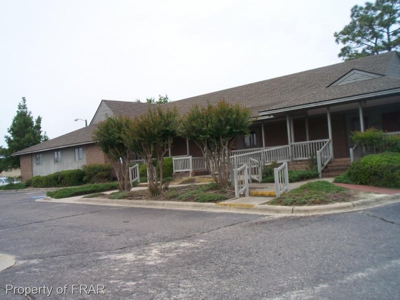 1314 Medical Dr, Fayetteville, NC 28304
