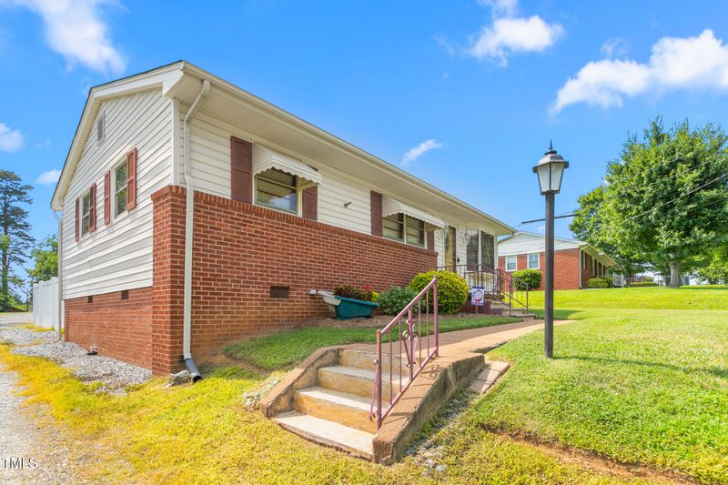 1315 Elder Way, Burlington, NC 27215
