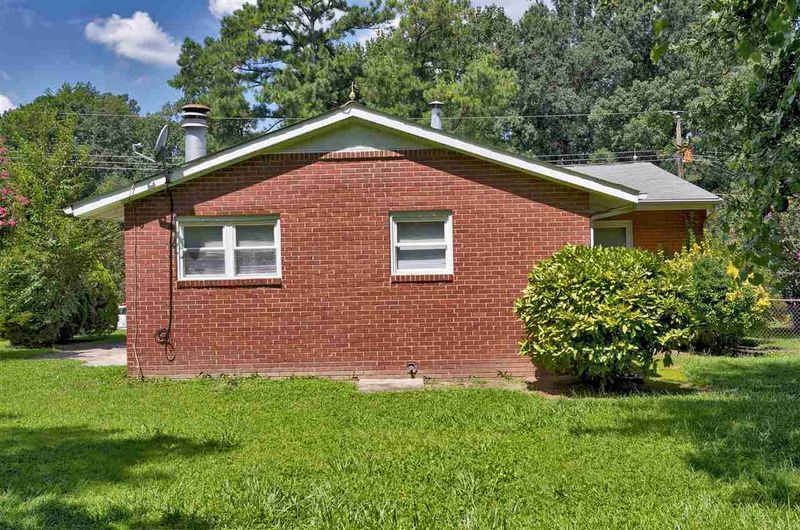 1315 Kelly Rd, Garner, NC 27529
