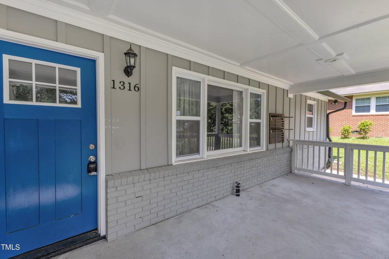 1316 Foxrun Dr, Raleigh, NC 27610
