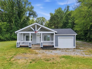 1316 Sapona Rd, Fayetteville, NC 28312