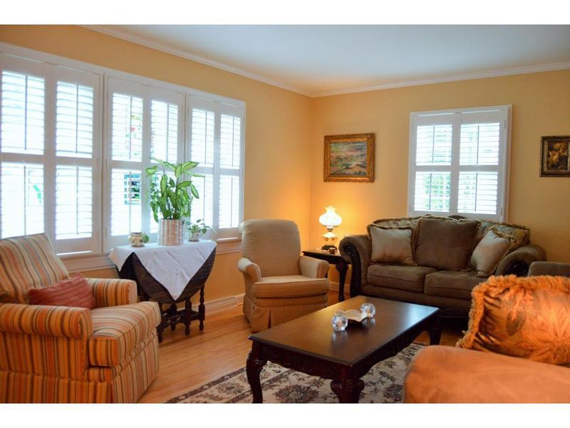 1317 Burlingate, Burlington, NC 27215