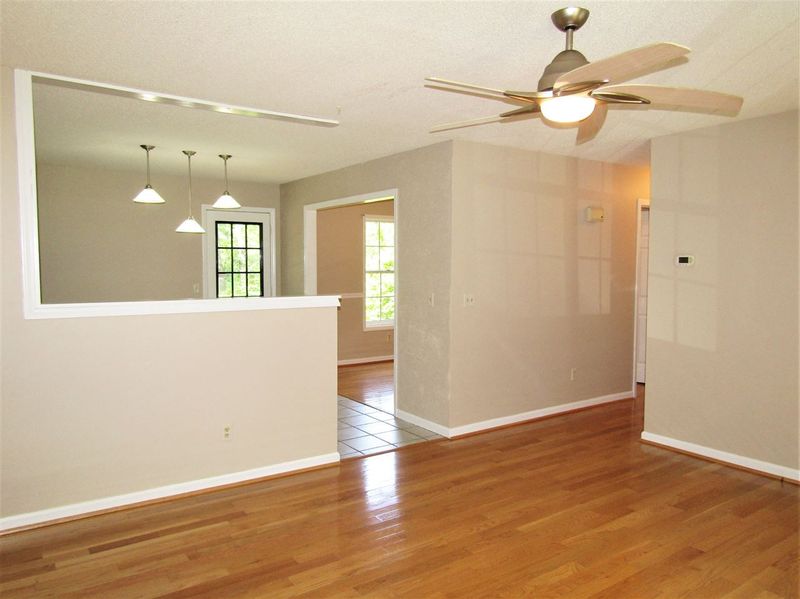 1317 Fernridge Dr, Sanford, NC 27332