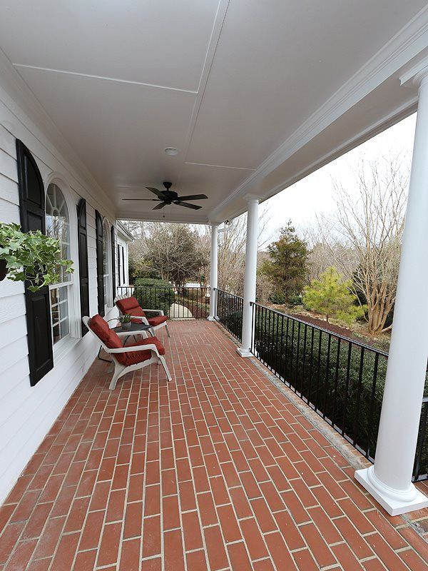 1317 Kinsdale Dr, Raleigh, NC 27615