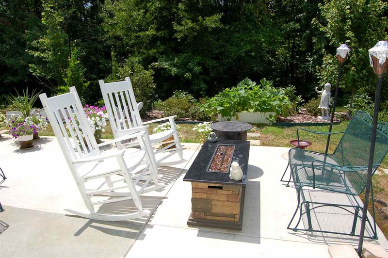 1317 Shiley Dr, Durham, NC 27704